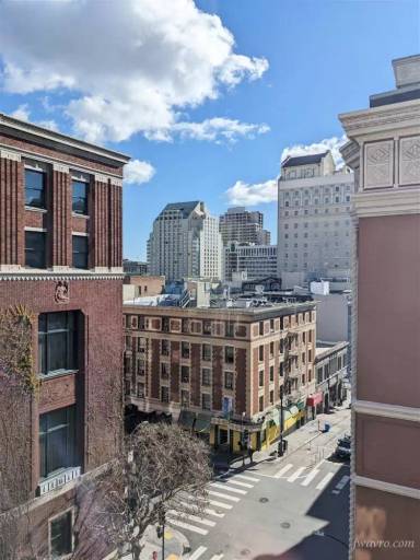 Main picture of 62 Taylor St