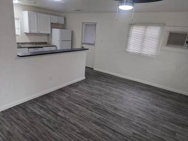 Main picture of 272 E Calle Arizona