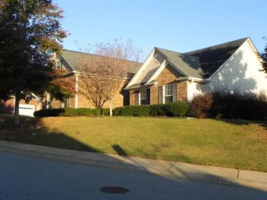 Main picture of 245 Tall Pine Ln