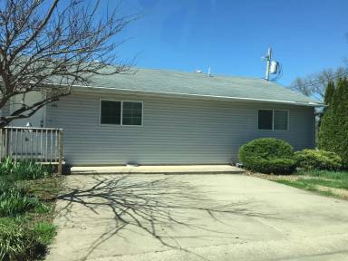 Main picture of 880 Evergreen Ave
