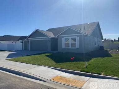 Main picture of 2000 S 62nd Ave