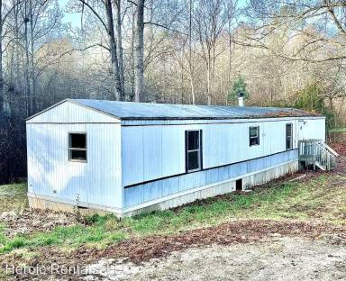 Main picture of 111 Camp Creek Rd