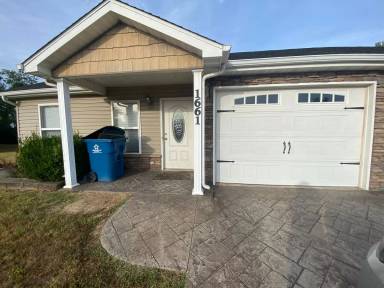 Main picture of 1655 Doubet Ln