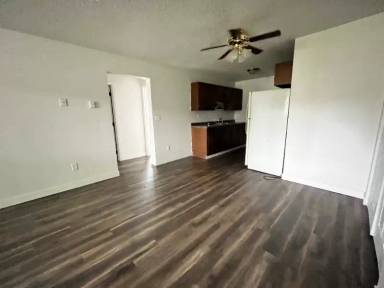 Main picture of 2333 S 17th St