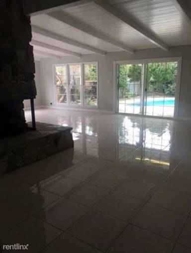 Main picture of 6219 Ranchito Ave