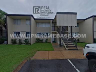 Main picture of 300 Miracle Strip Pkwy SW