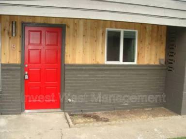 Main picture of 520 NE 108th Ave