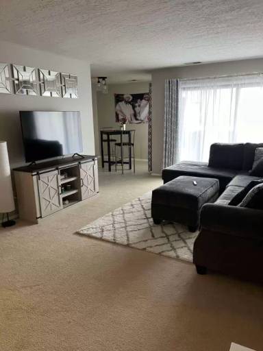 Main picture of 810 Charlotte Way