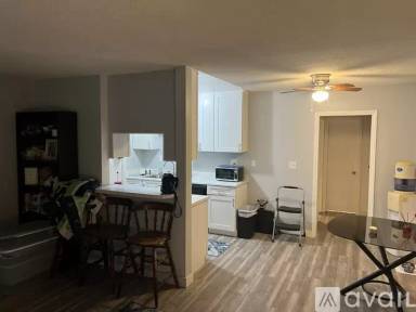 Main picture of 3045 E Theresa St