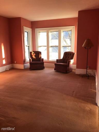 Main picture of 214 Adams St