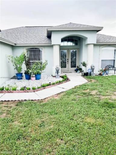 Main picture of 531 Monaco Dr
