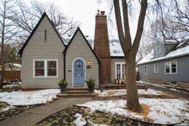 Main picture of River Terrace East