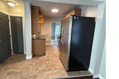 Main picture of 2237 Saint Paul St