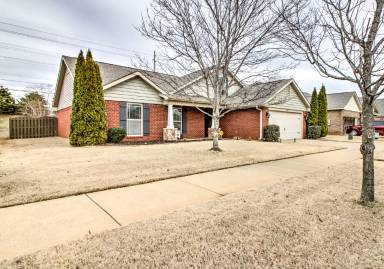 Main picture of 228 Harbor Glen Dr SW