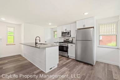 Main picture of 5152 Grove Rd