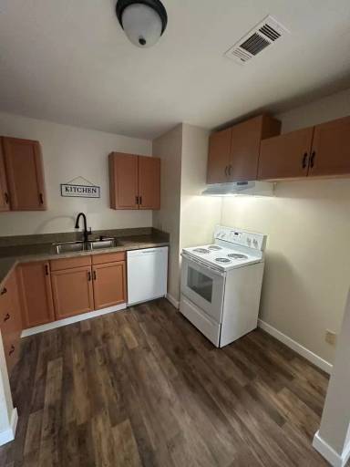 Main picture of 451 S 2nd Ave