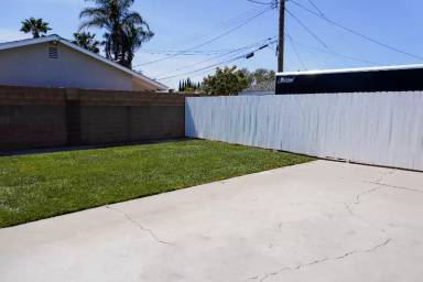Main picture of 18271 Roberta Cir