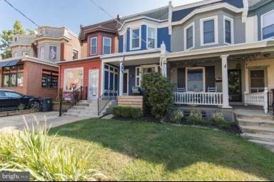 Main picture of 1610 W 16th St
