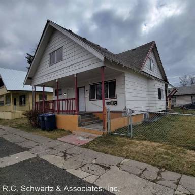 Main picture of 3002 E Rowan Ave