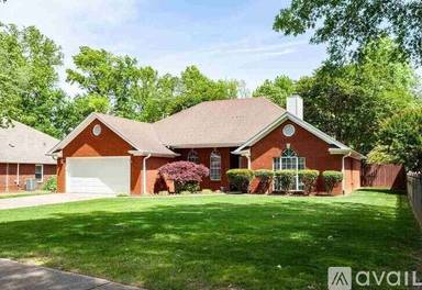 Main picture of 108 Park Meadow Dr