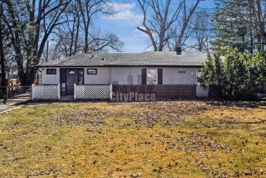 Main picture of 6123 E 14th St
