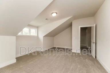 Main picture of 140 Stewart Glen Dr