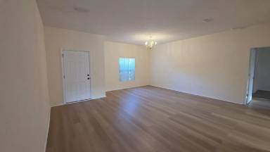 Main picture of 27 Red Top Ln