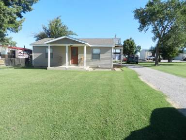 Main picture of 405 7th St
