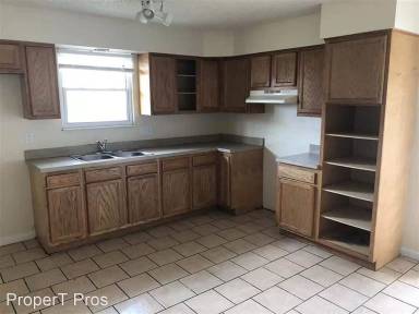 Main picture of 1401 Jeanette Ave