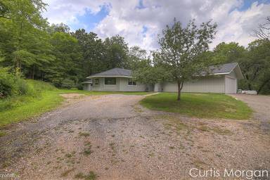 Main picture of 109 Honey Creek Ave NE