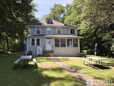 Main picture of 34175 N Hainesville Rd