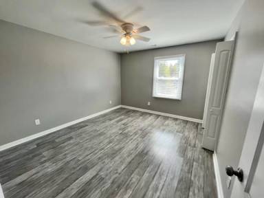 Main picture of 340 W Frances St