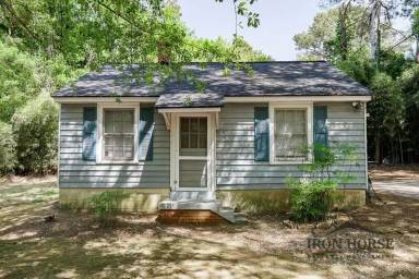 Main picture of 99 Hollie St