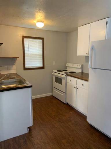 Main picture of 2530 1/2 Gettle St