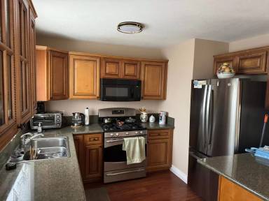 Main picture of 6425 Thomas Dr