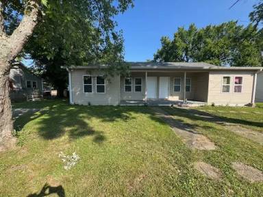 Main picture of 209 Hillcrest Dr N