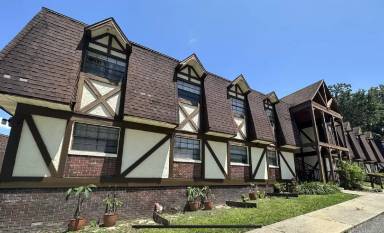 Main picture of Chesterbrook Condominiums