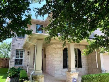 Main picture of 9301 Castle Pines Dr