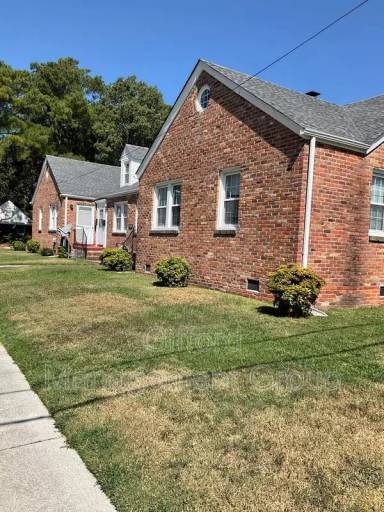 Main picture of 9600 Sherwood Pl