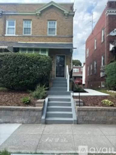 Main picture of 613 Tuckerman St NW