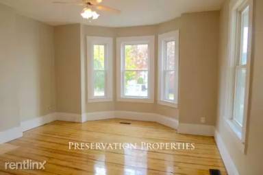 Main picture of 3 Gorham St