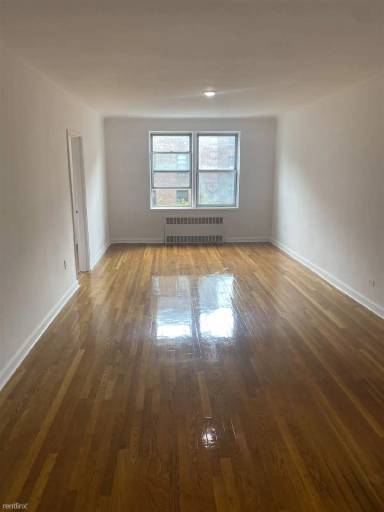 Main picture of 6441 Saunders St Apartments