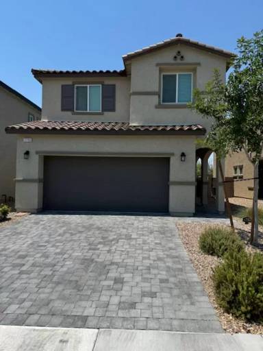 Main picture of 7713 Markarian St