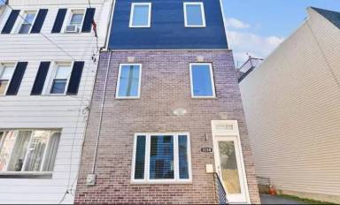 Main picture of 1114 Hall St