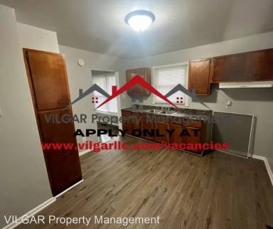 Main picture of 2441 Taft St