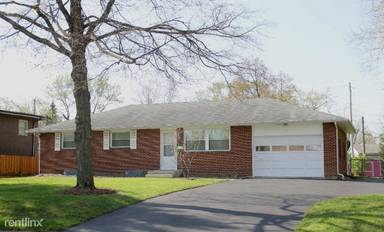 Main picture of 131 Cherrington Rd