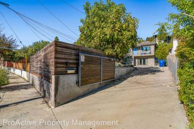 Main picture of 2015 Wollam St