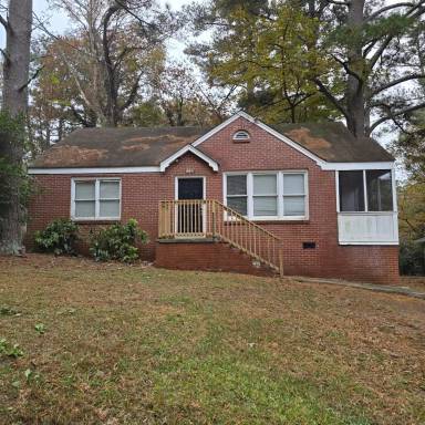 Main picture of 1197 Lake Dr