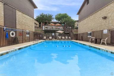 Main picture of 3401 Willowcrest Dr
