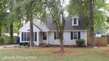 Main picture of 105 N Overland Dr